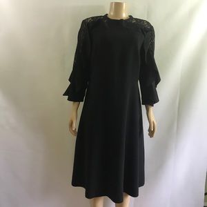 RIBBONS & BOWS Stunning evening dress